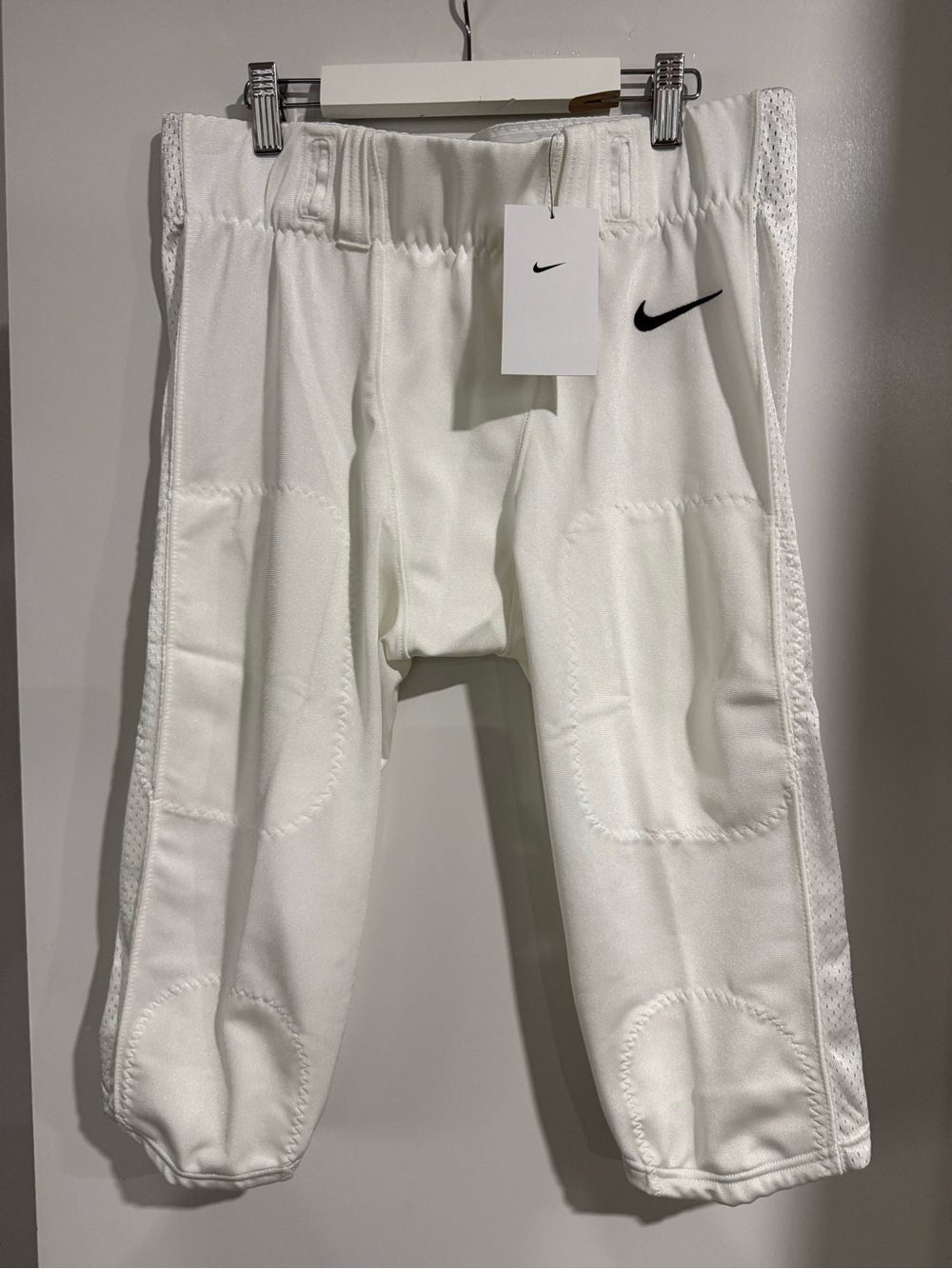 Nike White Football Pants 3/4, New With Tags Men’s Sz. Large.